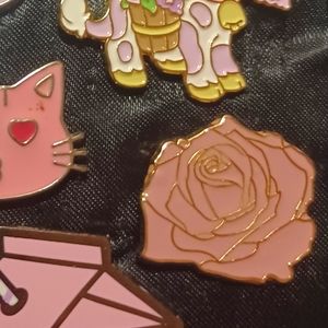 Free with bundle | Pink Rose Flower filler Enamel pin
